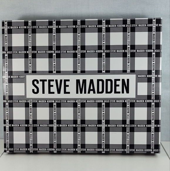 Steve Madden 2pc Gift Set - Phone Crossbody w/ Matching Beanie Hat Gift Box Set - Picture 15 of 16